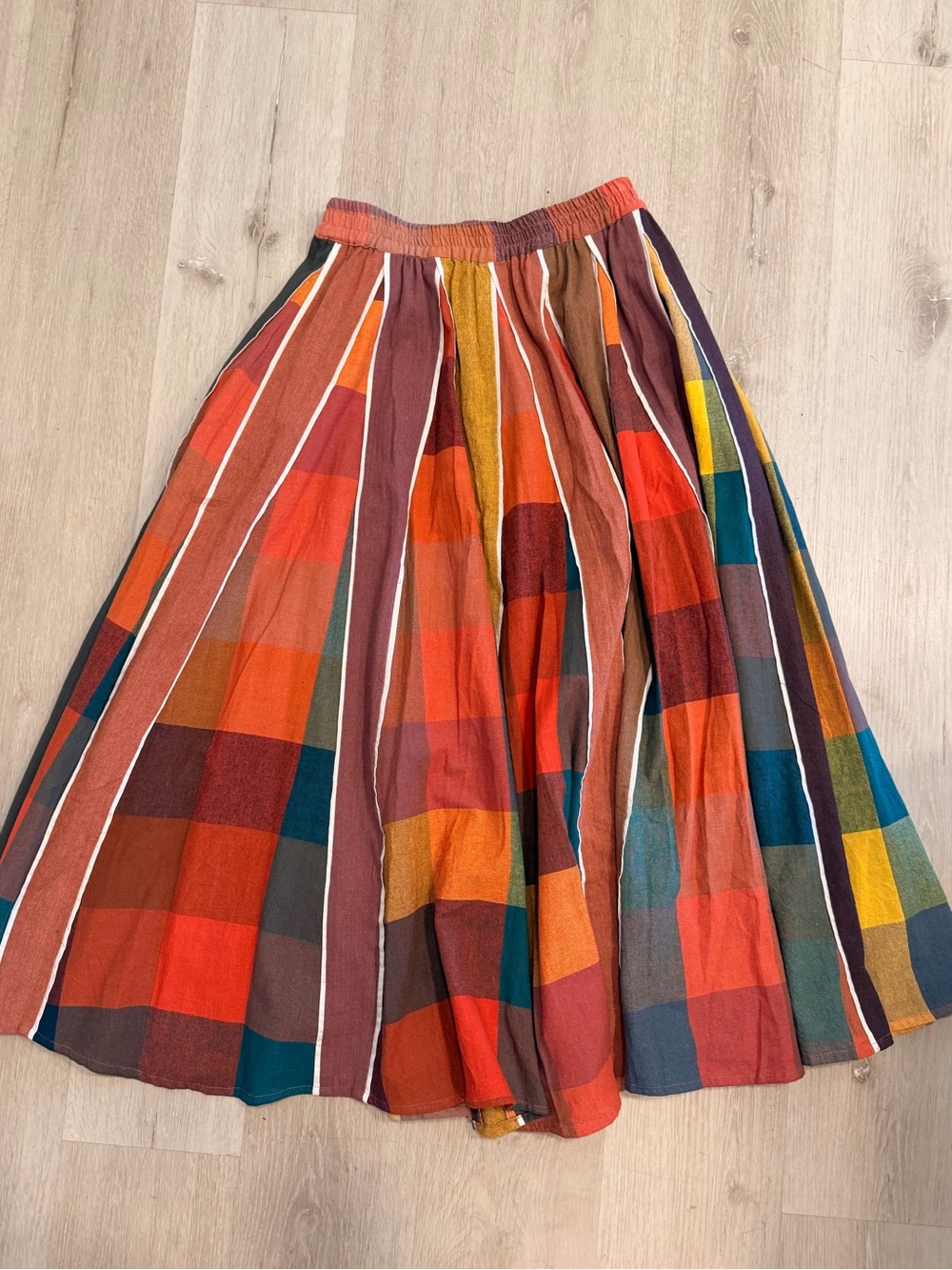 Rujuta Sheth Kate skirt confetti chex - Picture 4 of 10
